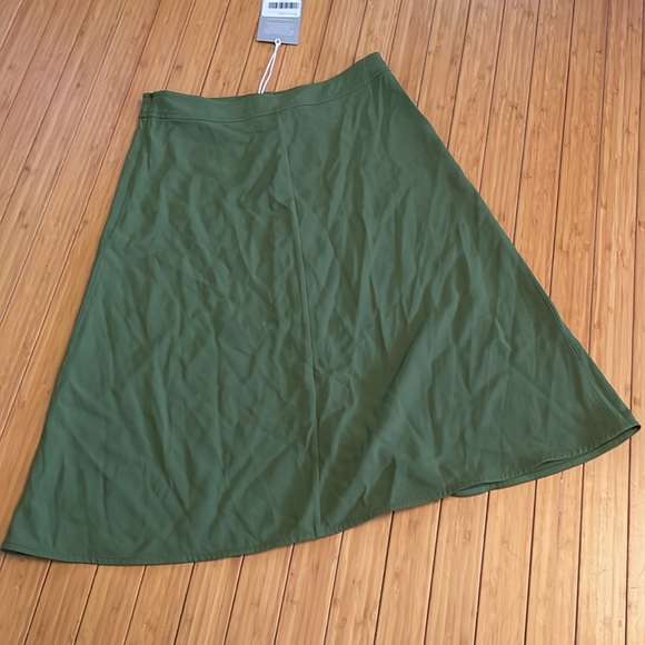 Everlane Japanese GoWeave Button Down Front Swing Skirt - Picture 7 of 11